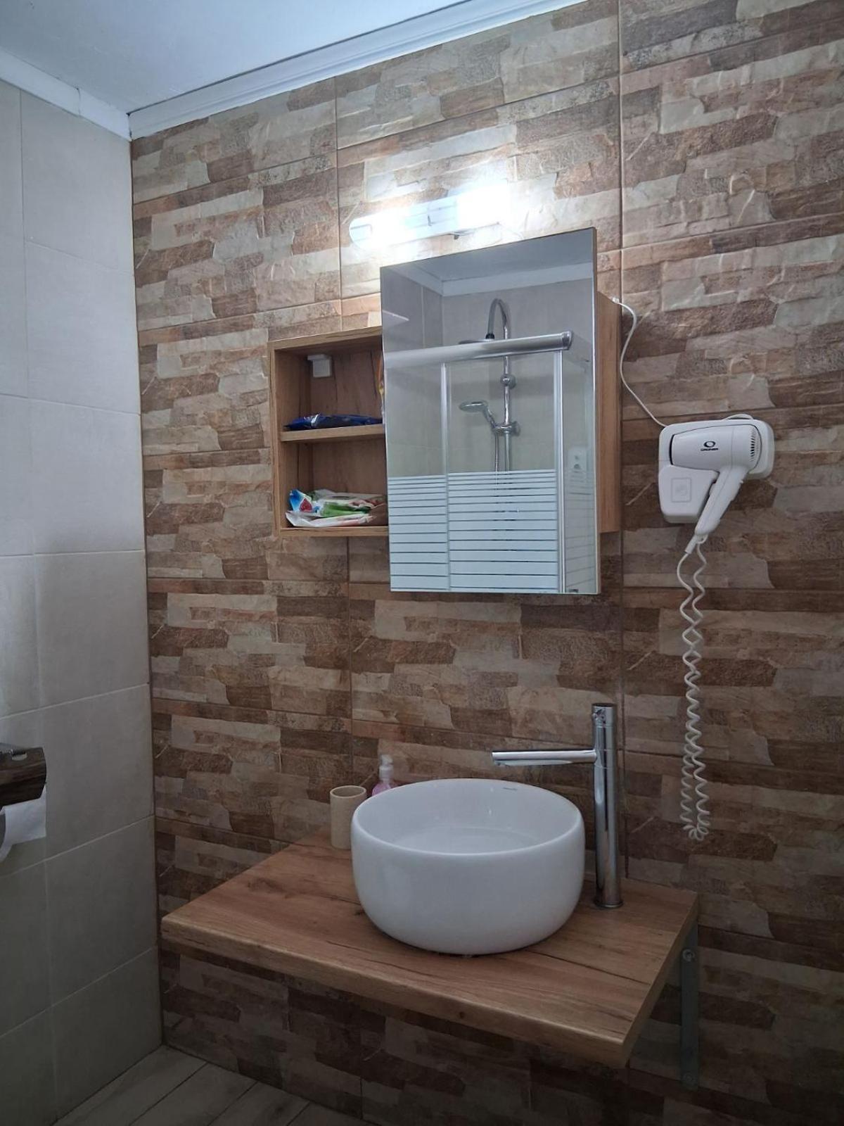 Apartamento Sioutis House Soroni Exterior foto